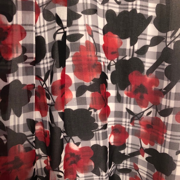 Ricki’s Poppy Top XL - Picture 3 of 6